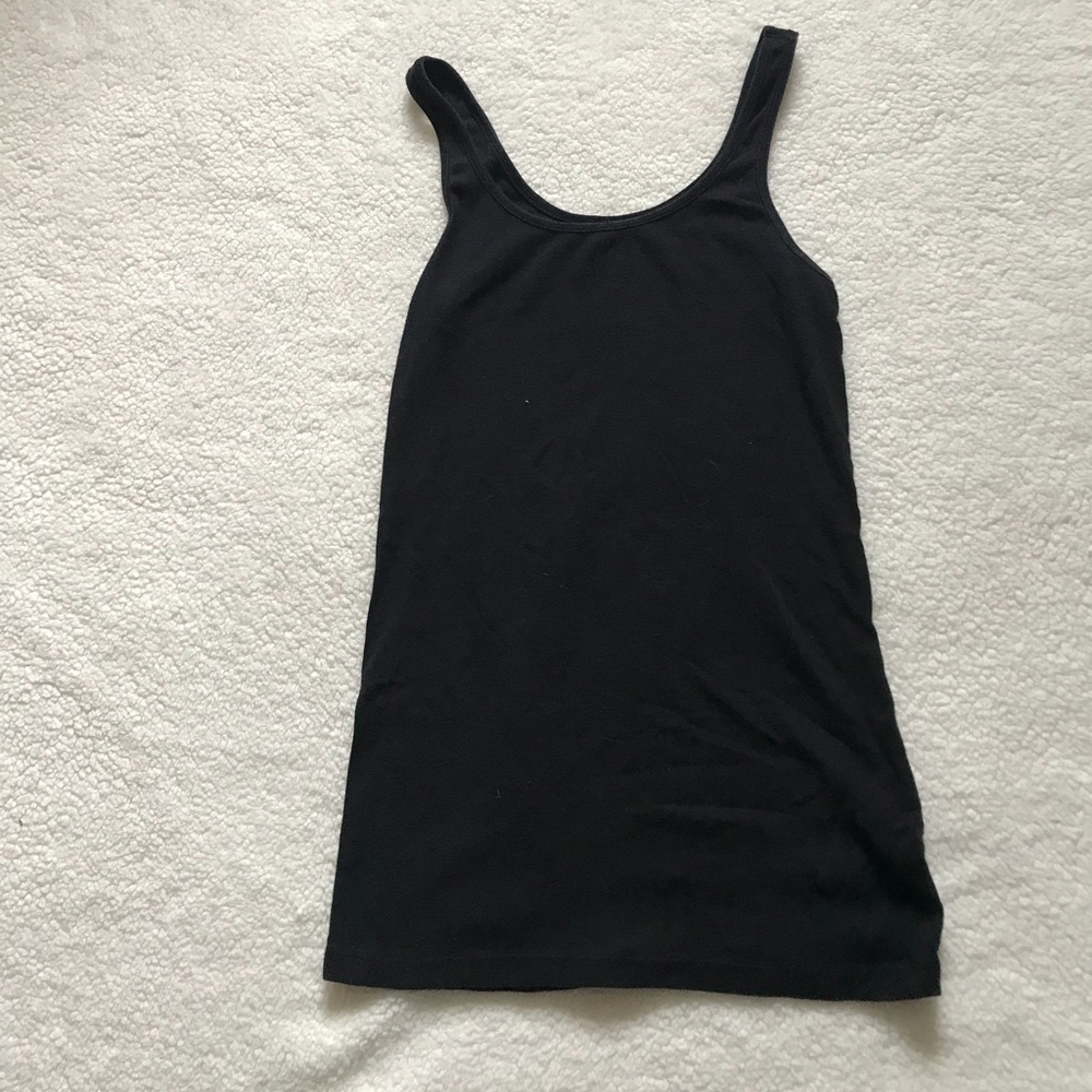 Black old navy tank top